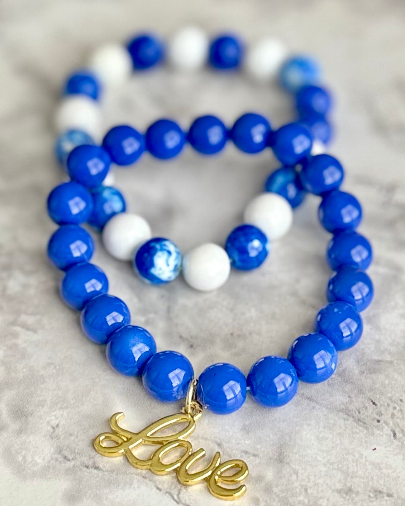 “Blue & White”.                  #E4