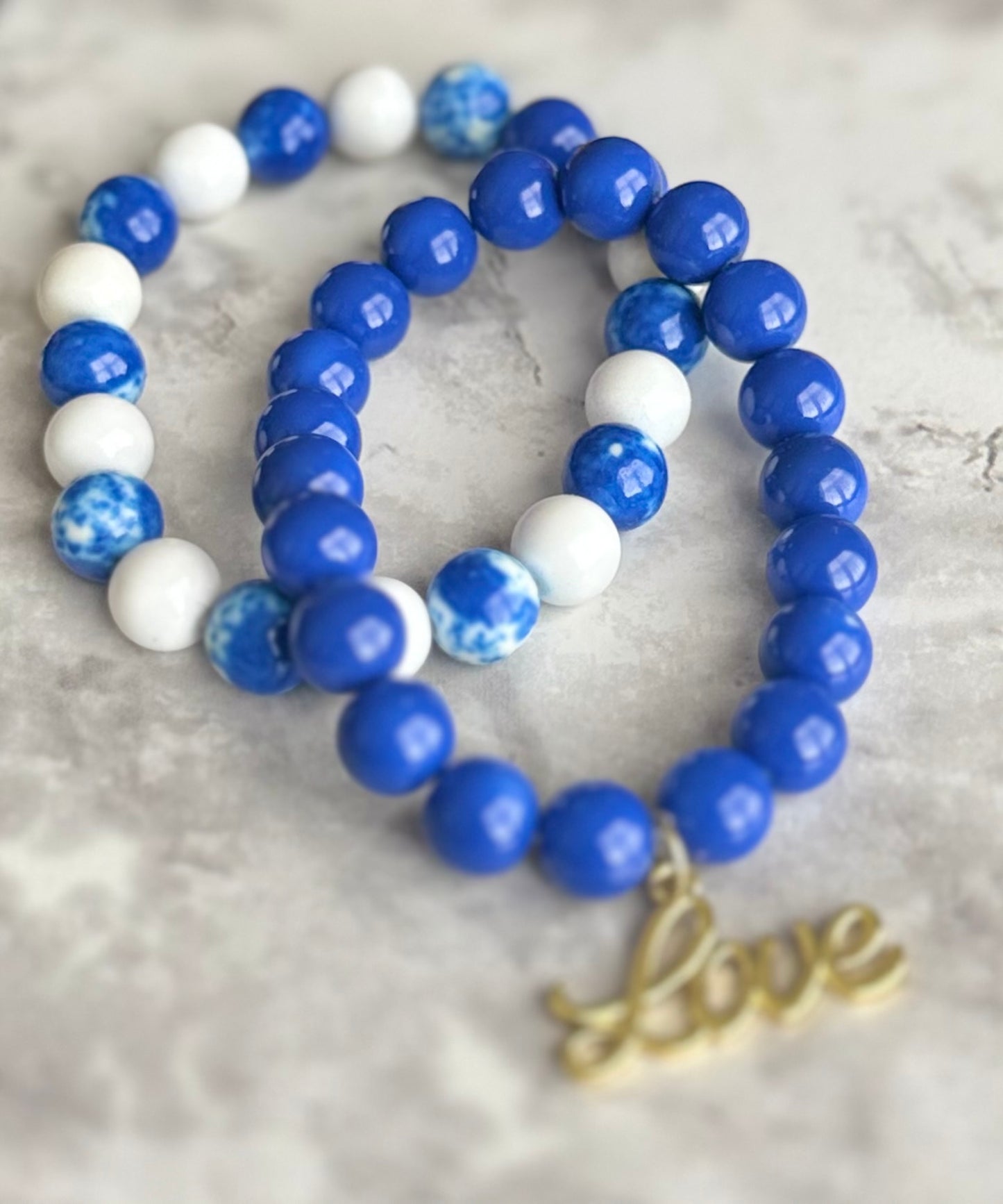 “Blue & White”.                  #E4