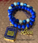 “Blue & White”.                  #E4